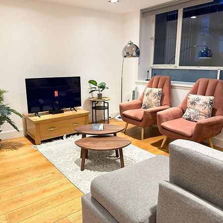 Chic 3 Bedroom Flat With Private Terrace In Holloway Near Finsbury Park London Eksteriør bilde