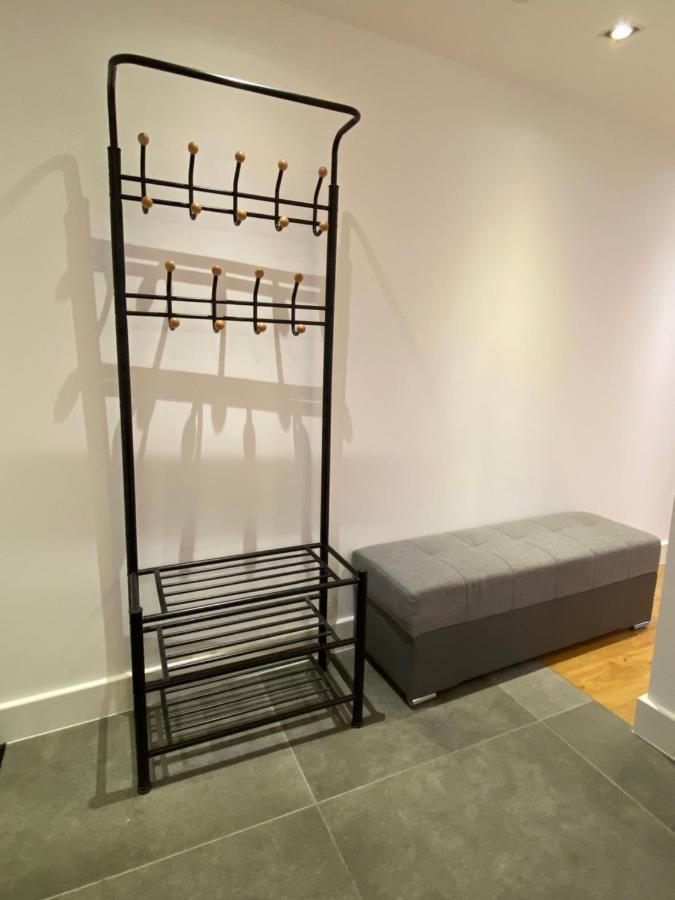 Chic 3 Bedroom Flat With Private Terrace In Holloway Near Finsbury Park London Eksteriør bilde