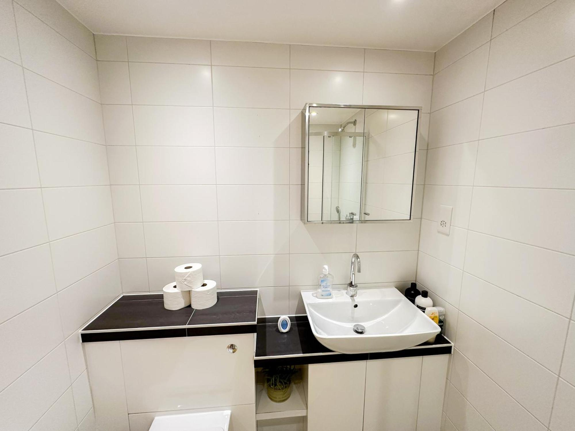 Chic 3 Bedroom Flat With Private Terrace In Holloway Near Finsbury Park London Eksteriør bilde