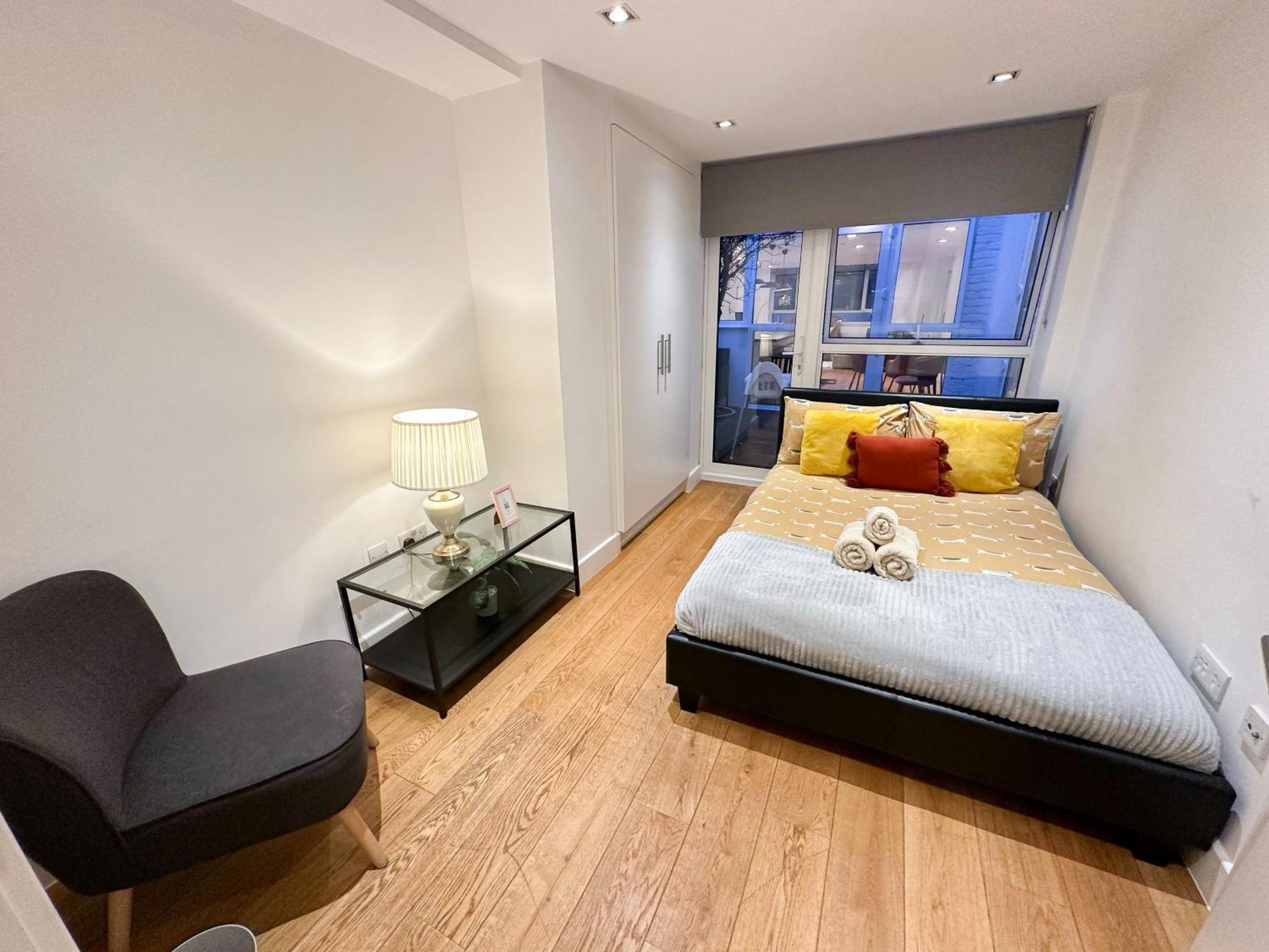Chic 3 Bedroom Flat With Private Terrace In Holloway Near Finsbury Park London Eksteriør bilde