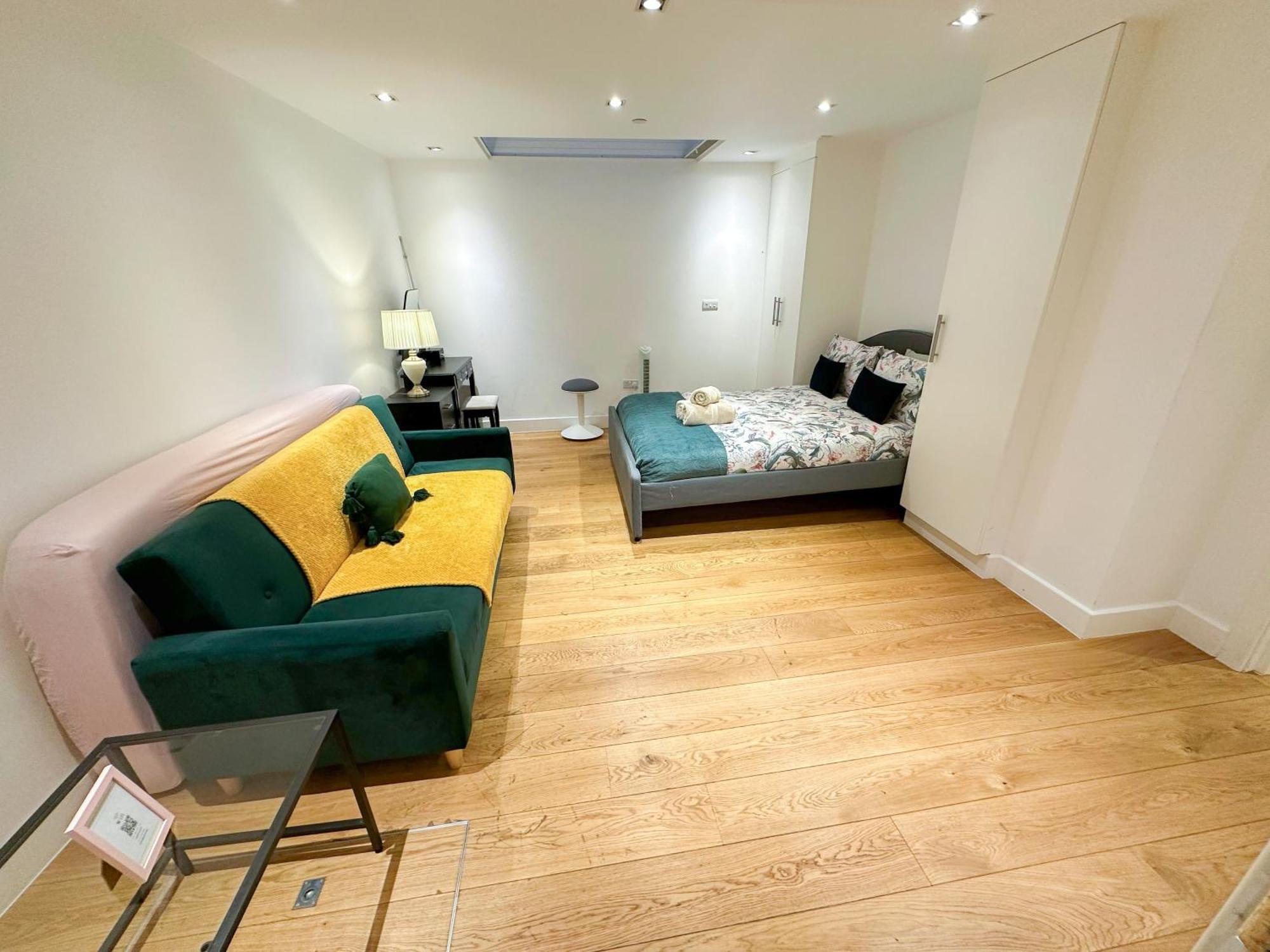 Chic 3 Bedroom Flat With Private Terrace In Holloway Near Finsbury Park London Eksteriør bilde