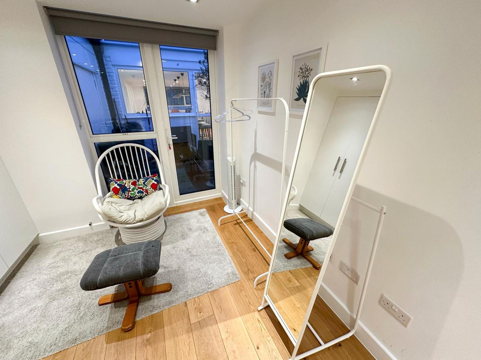Chic 3 Bedroom Flat With Private Terrace In Holloway Near Finsbury Park London Eksteriør bilde