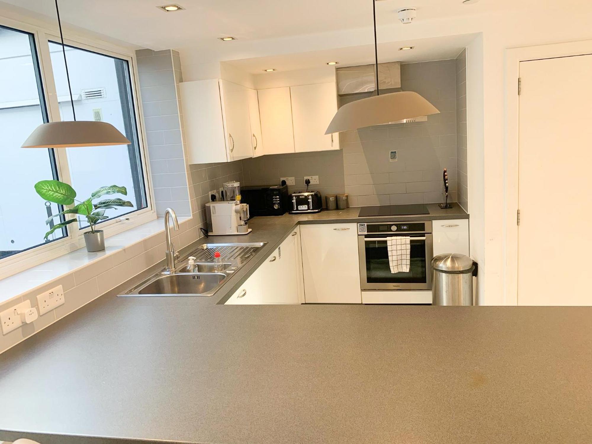 Chic 3 Bedroom Flat With Private Terrace In Holloway Near Finsbury Park London Eksteriør bilde