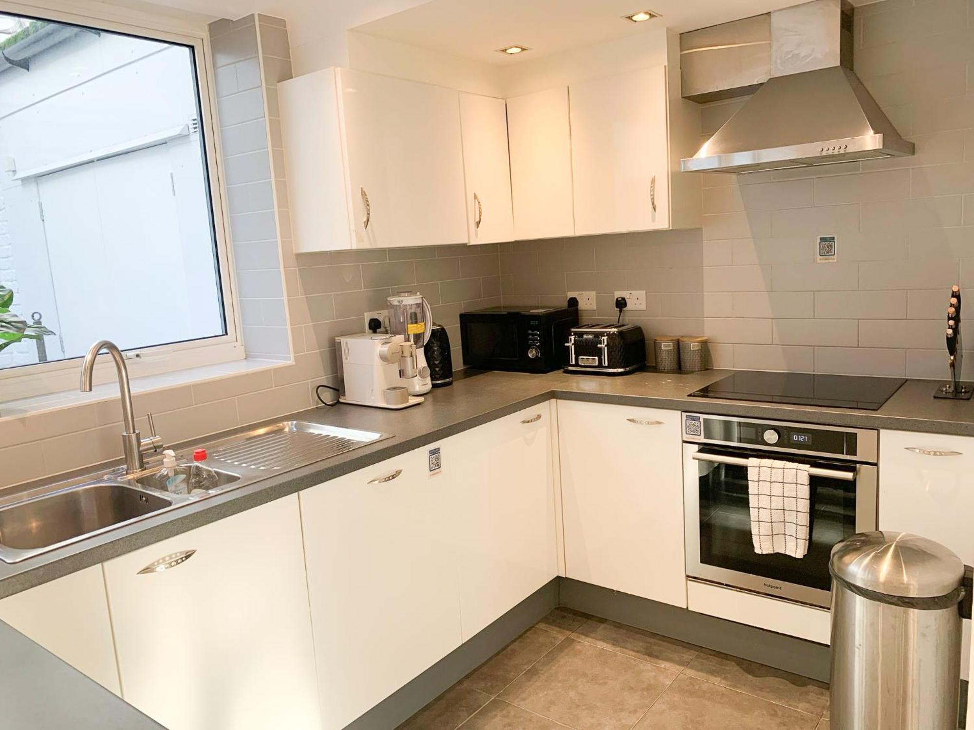 Chic 3 Bedroom Flat With Private Terrace In Holloway Near Finsbury Park London Eksteriør bilde